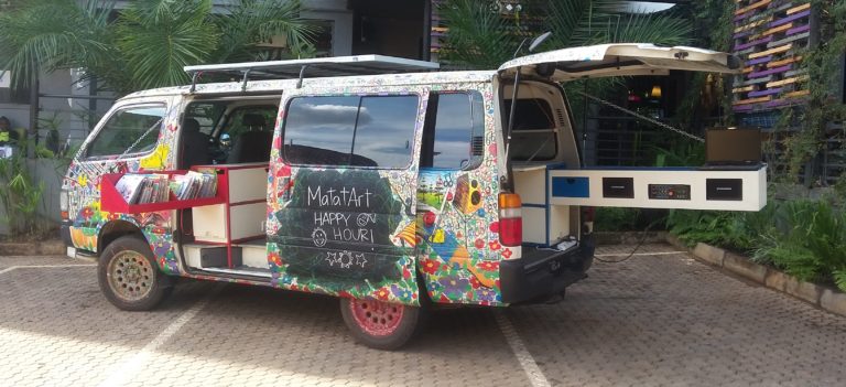 art of a child bus